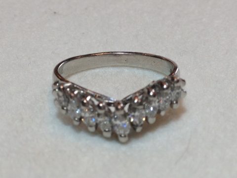 デザインが古くて使わなかったリング