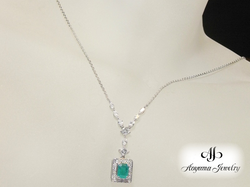 【着用イメージ】首のラインに沿う美しいネックレスになりました