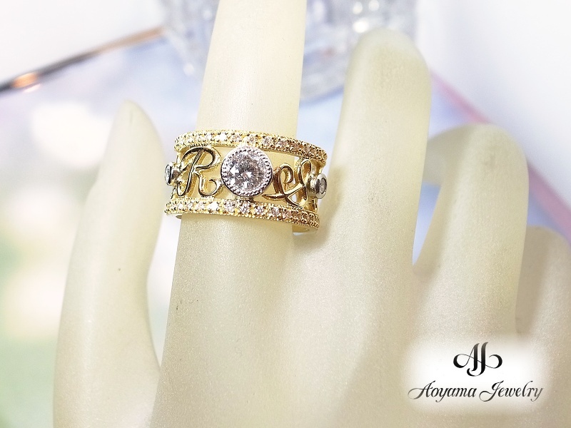 着用イメージ イニシャルリング